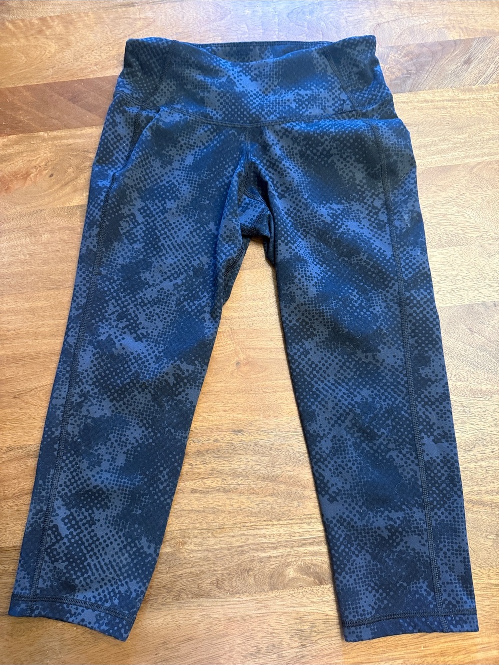 Old Navy Black & Dark Gray Patterned Active Leggings